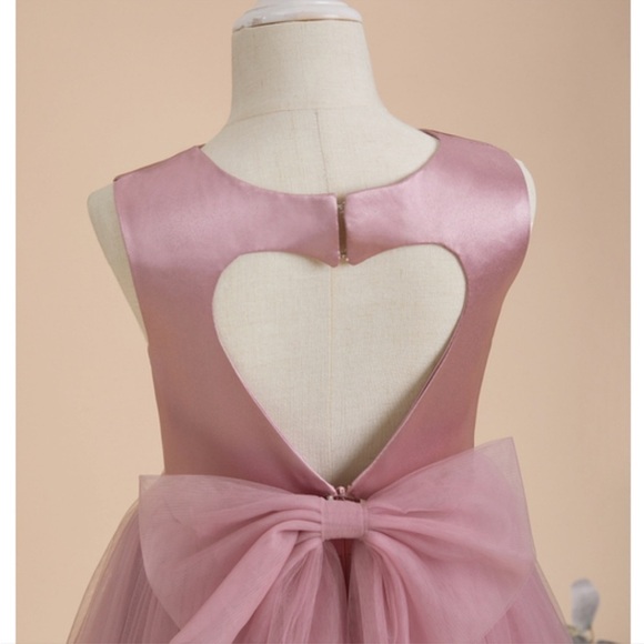 NWT Flower Girl Dress SIZE 4 5 Dusty Rose wedding party JJ’s House Heart cut out - Picture 3 of 13